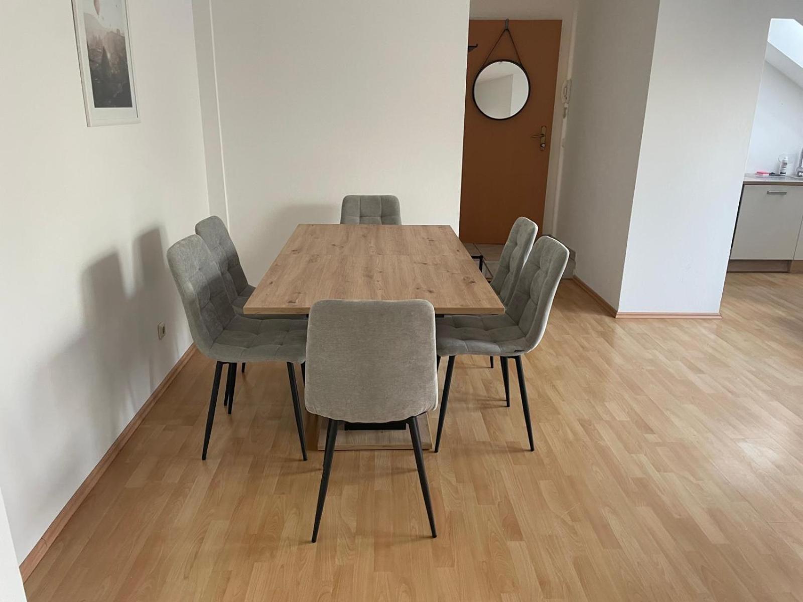 Apartamento Schoene Mit Parkplatz Im Zentrum Von