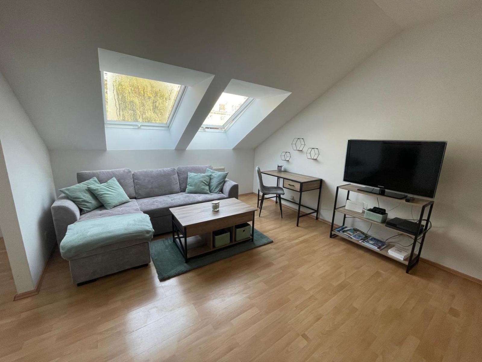 Apartamento Schoene Mit Parkplatz Im Zentrum Von *