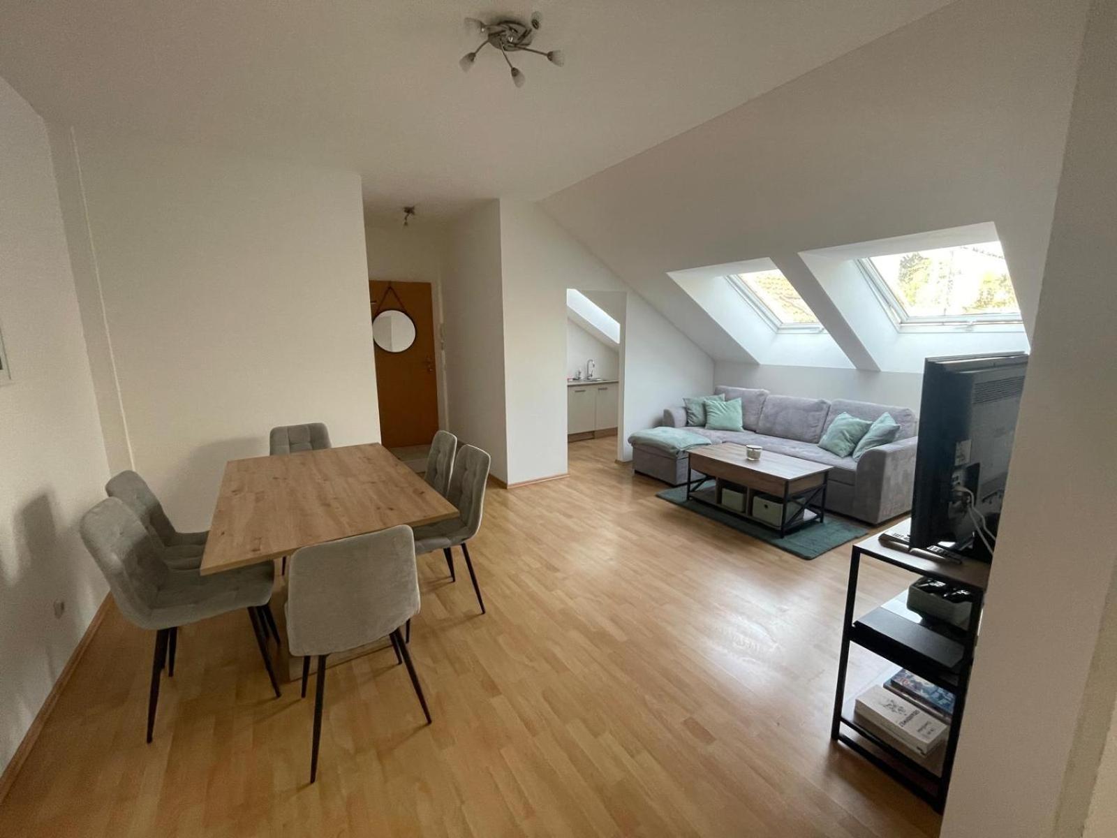 Apartamento Schoene Mit Parkplatz Im Zentrum Von