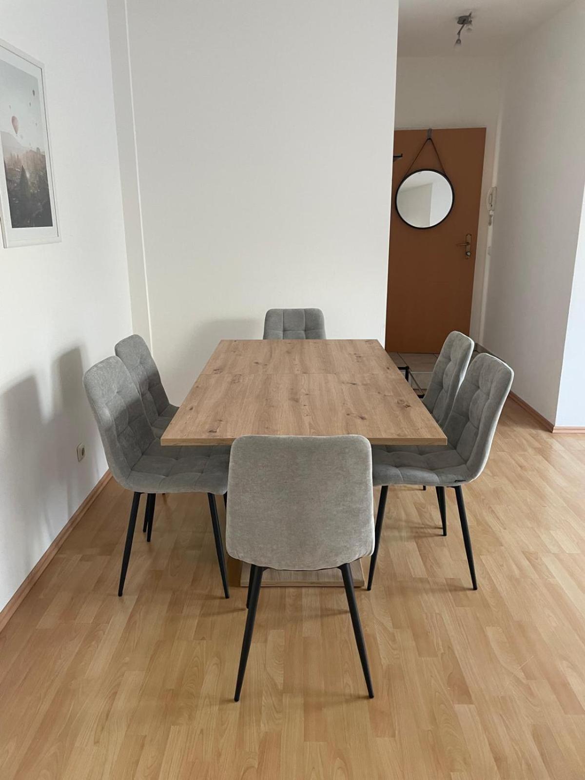 Apartamento Schoene Mit Parkplatz Im Zentrum Von Linz