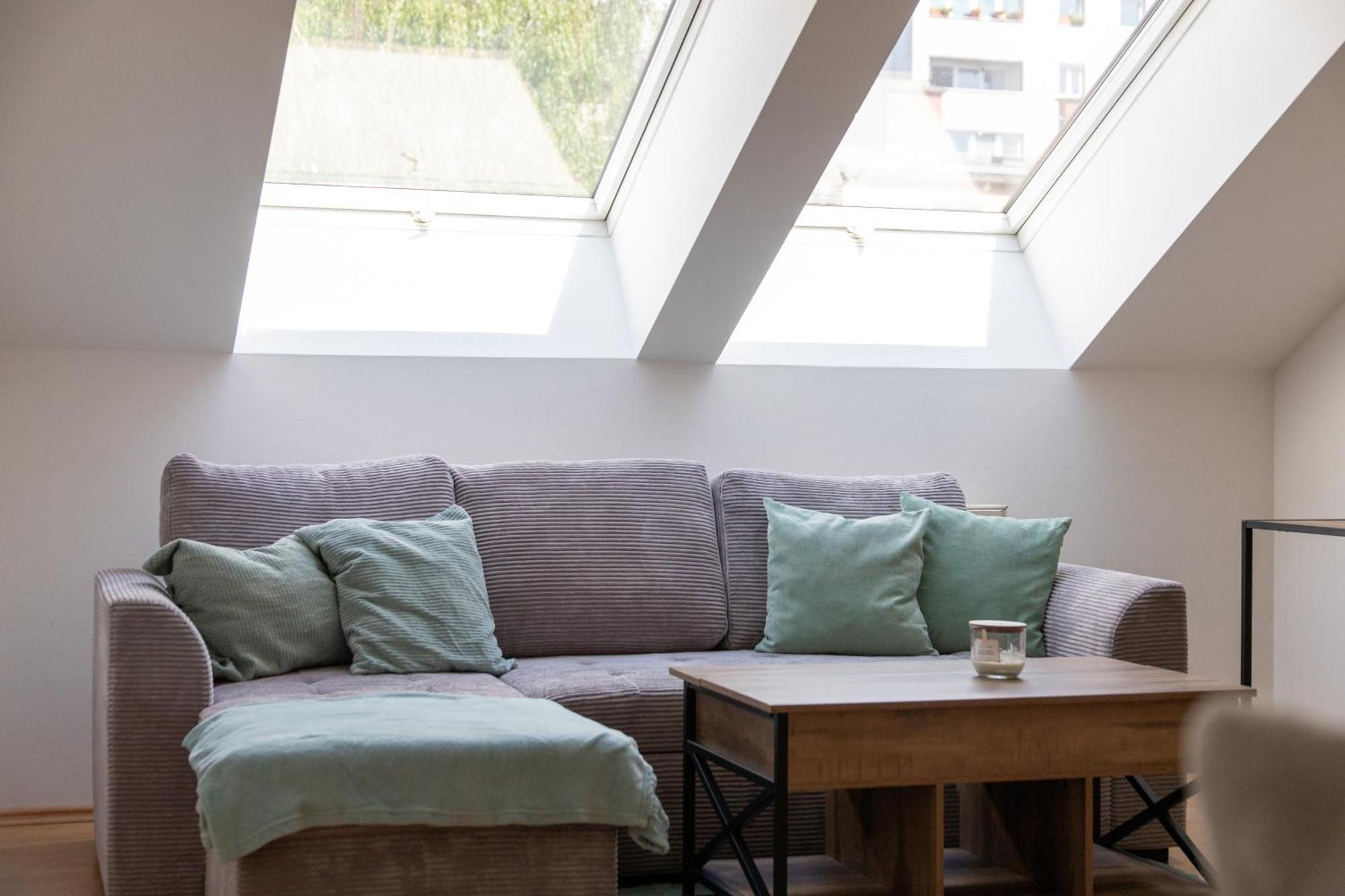 Schoene Mit Parkplatz Im Zentrum Von Apartamento Linz